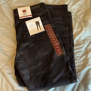 NWT Social Standard by Sanctuary ankle skinny jeans